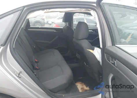 2013 Volkswagen Passat S z USA, uszkodzony, nr VIN 1VWAP7A3XDC037611